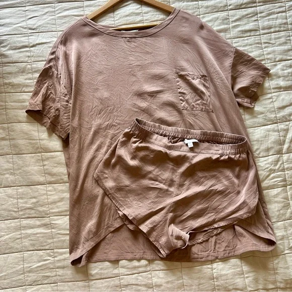 Lunya Tee Sleep Set Washable Silk - Picture 2 of 6